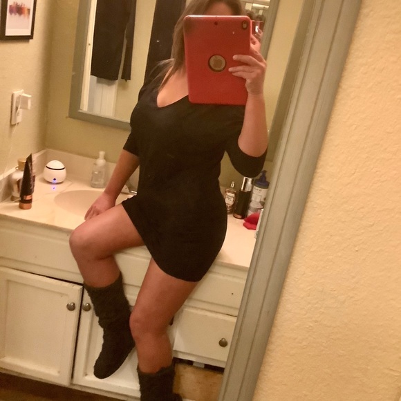 NEW LISTING❗️VELVET by Graham & Spencer fo… - Picture 9 of 16